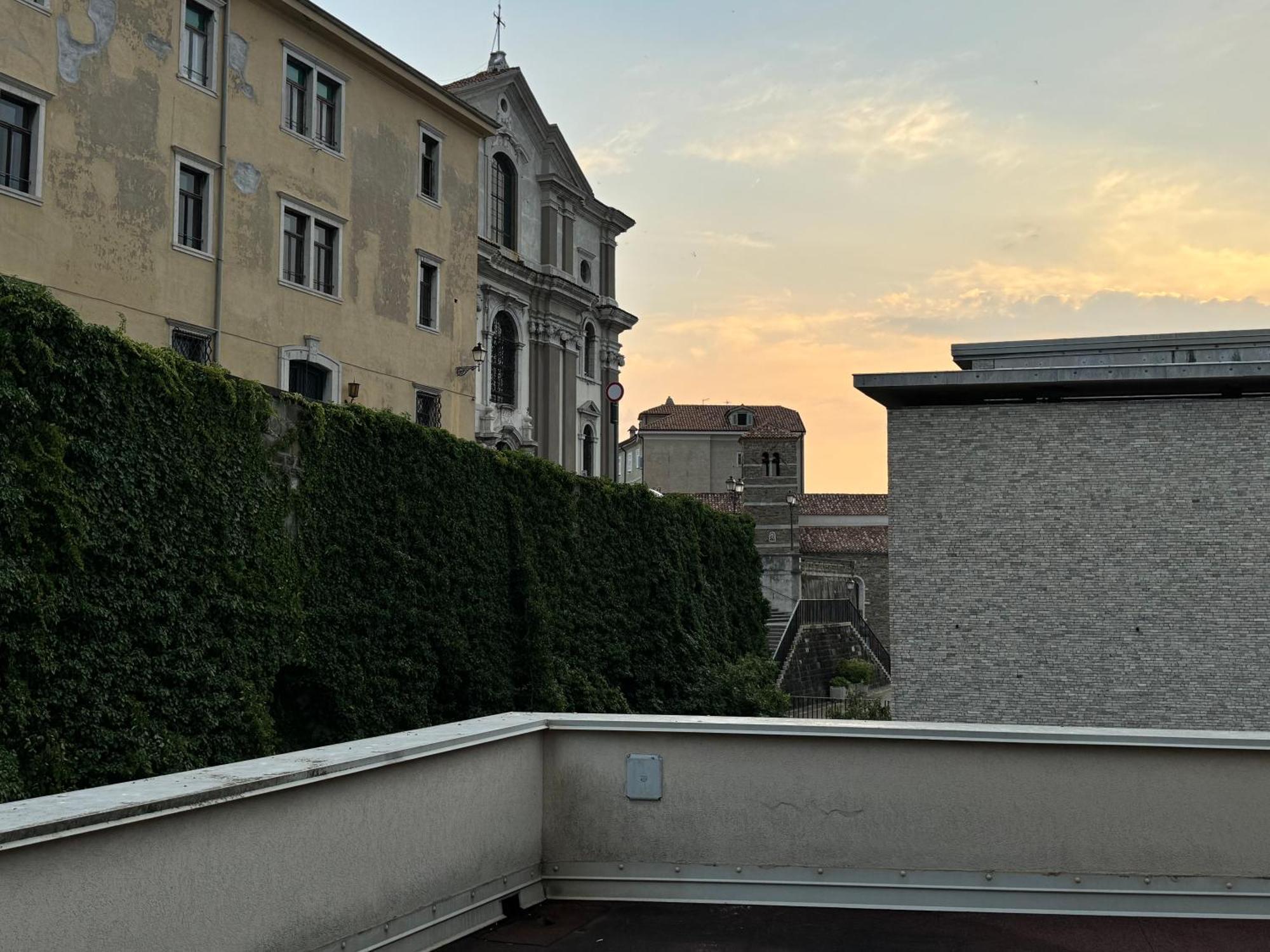 Teatro Romano Suites Triest Exterior foto